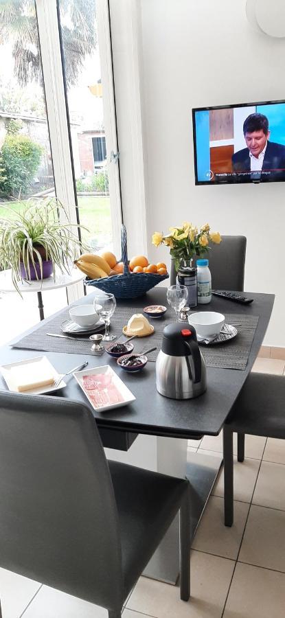 Chez Jeanne Hotel Carentan Luaran gambar